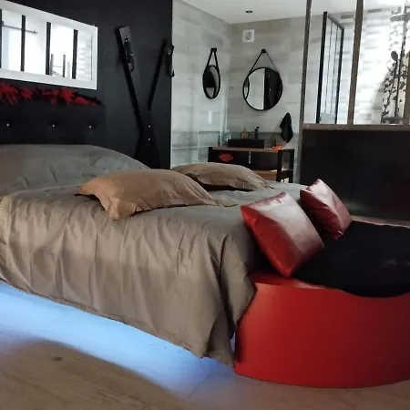 Why Not Yetişkin Oteli Lédignan